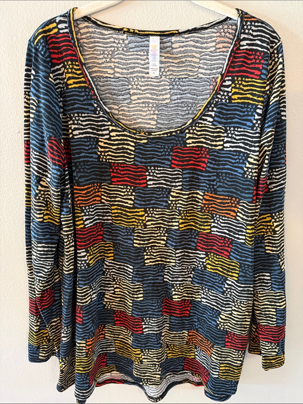 LuLaRoe Long-Sleeve Scoop Neck Tee in Multicolor Abstract Stripe